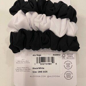 Alo Yoga 3 Pack Small Hair Scrunchies